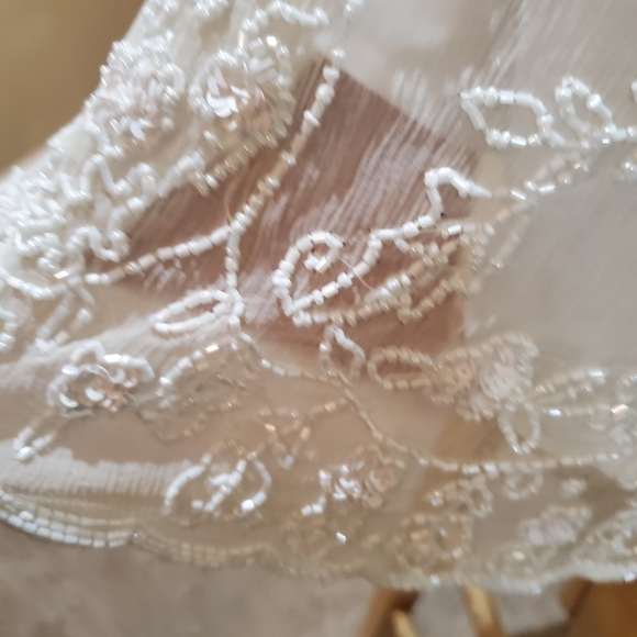 Woman's blouse - Picture 14 of 16